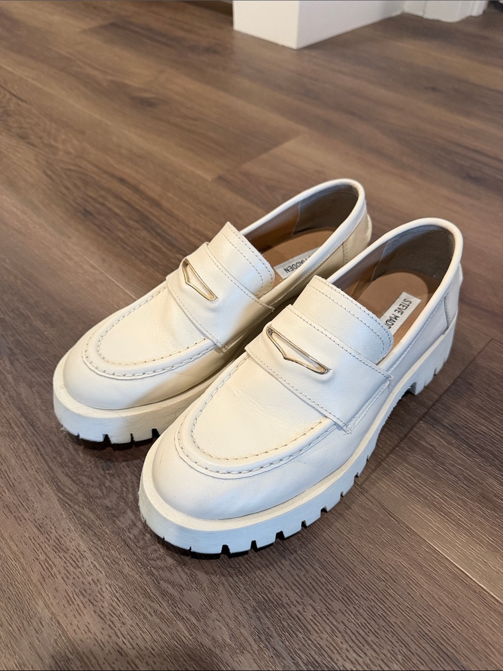 Steve Madden Women’s White Chunky Penny Loafers